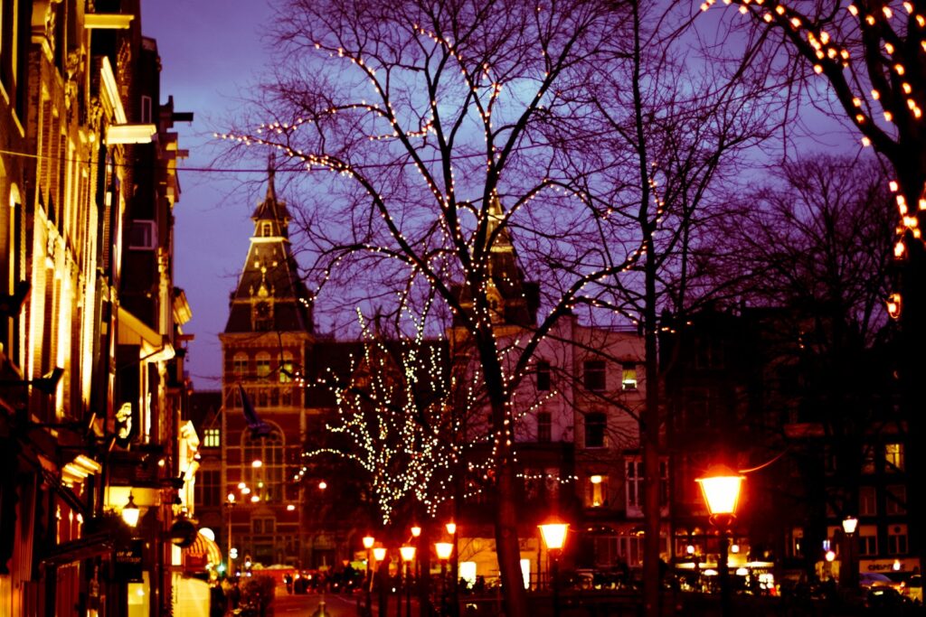 Christmas-Amsterdam-winter-kareem-tours