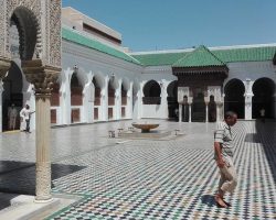 oudste-universiteit ter-wereld-de-universiteit-van-al-Qarawiyyin-pakket-7dagen-kareem-tours